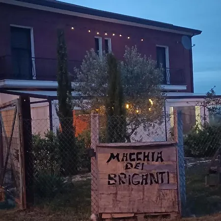 Nocleg ze śniadaniem Macchia Dei Briganti -